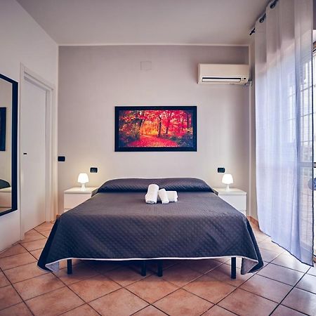 Travelershome 7Metri Guesthouse Ciampino Ngoại thất bức ảnh