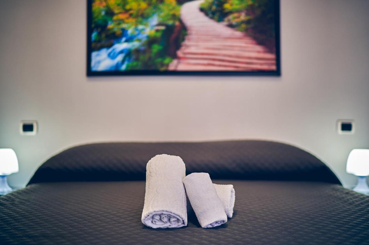 Travelershome 7Metri Guesthouse Ciampino Ngoại thất bức ảnh