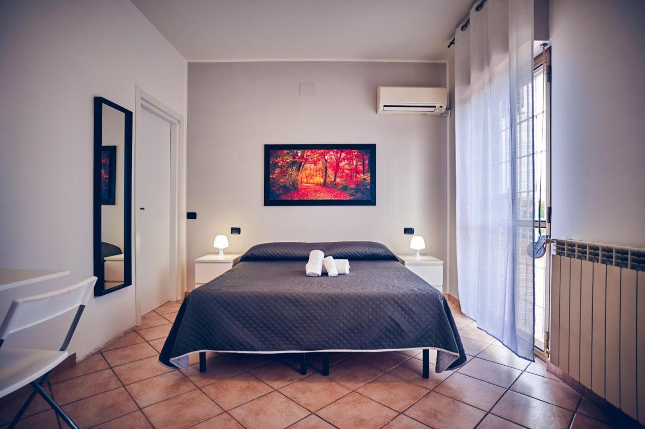Travelershome 7Metri Guesthouse Ciampino Ngoại thất bức ảnh