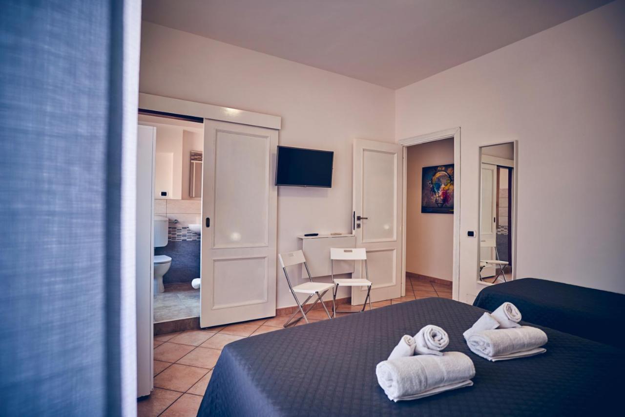 Travelershome 7Metri Guesthouse Ciampino Ngoại thất bức ảnh