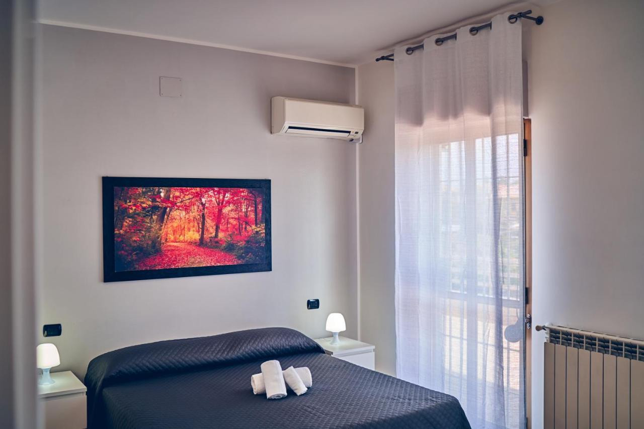 Travelershome 7Metri Guesthouse Ciampino Ngoại thất bức ảnh