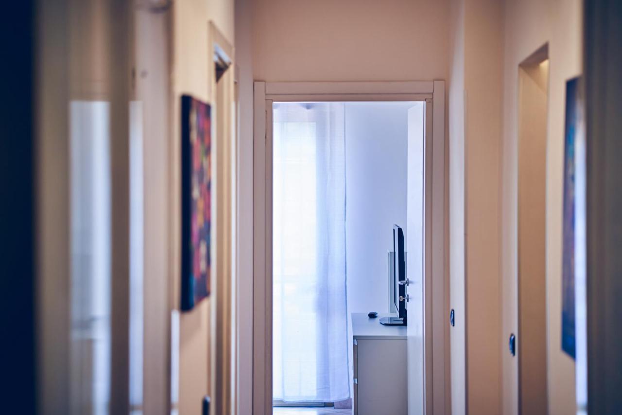 Travelershome 7Metri Guesthouse Ciampino Ngoại thất bức ảnh