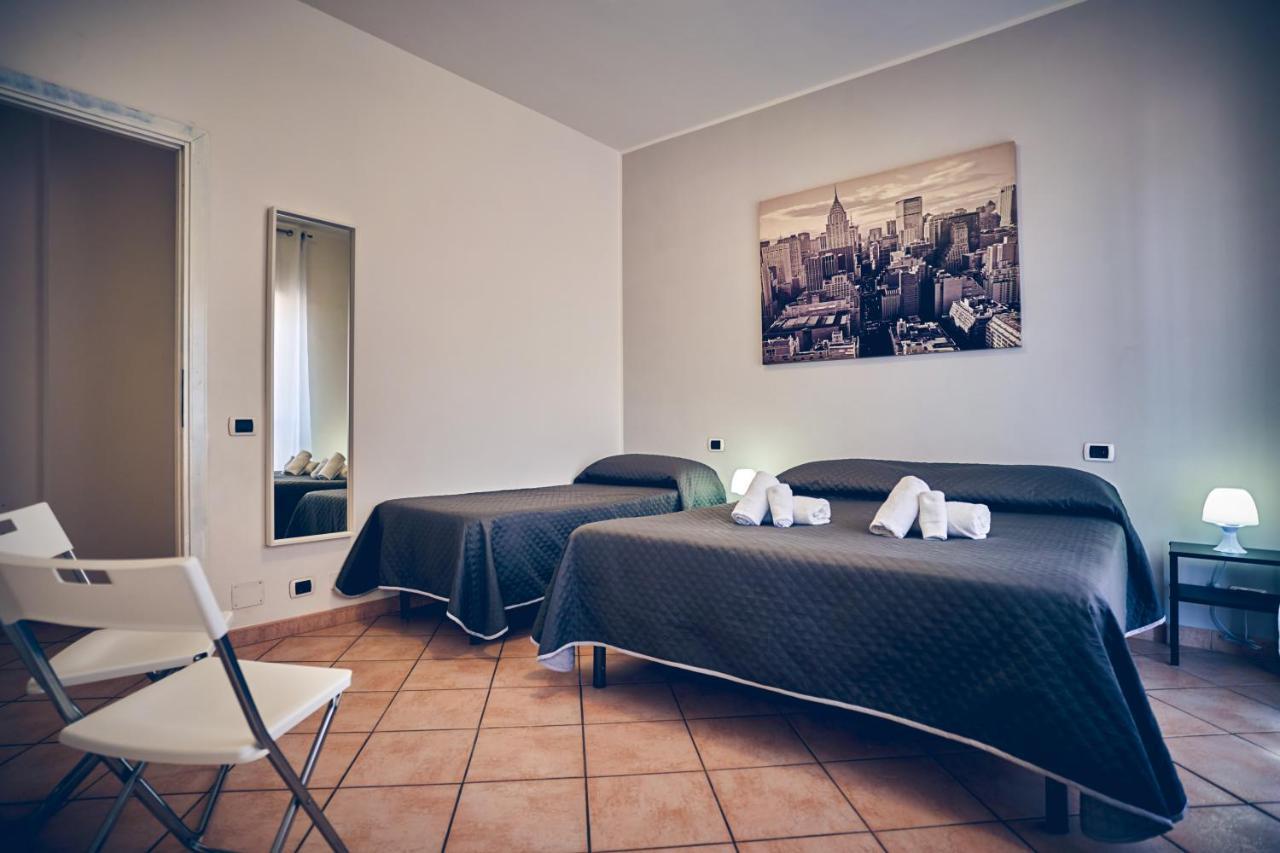 Travelershome 7Metri Guesthouse Ciampino Ngoại thất bức ảnh
