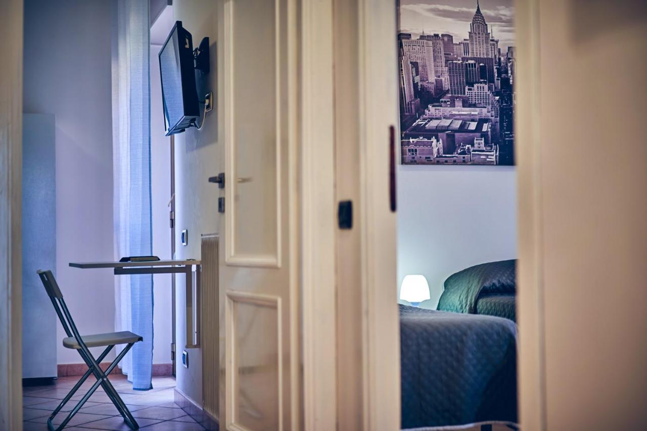 Travelershome 7Metri Guesthouse Ciampino Ngoại thất bức ảnh