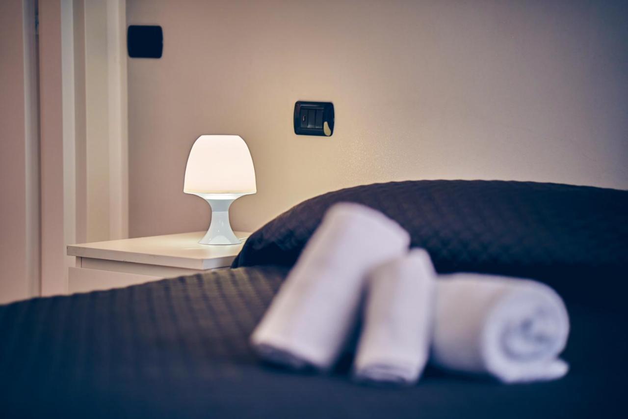 Travelershome 7Metri Guesthouse Ciampino Ngoại thất bức ảnh