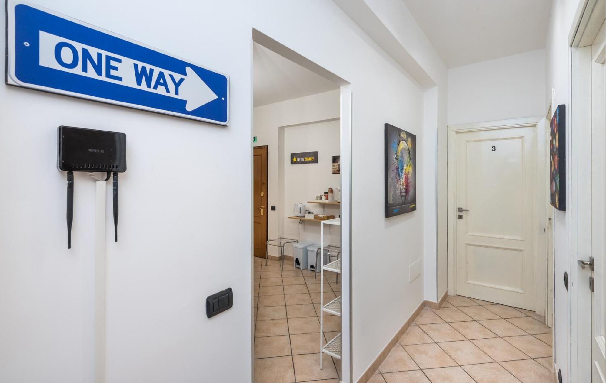 Travelershome 7Metri Guesthouse Ciampino Ngoại thất bức ảnh