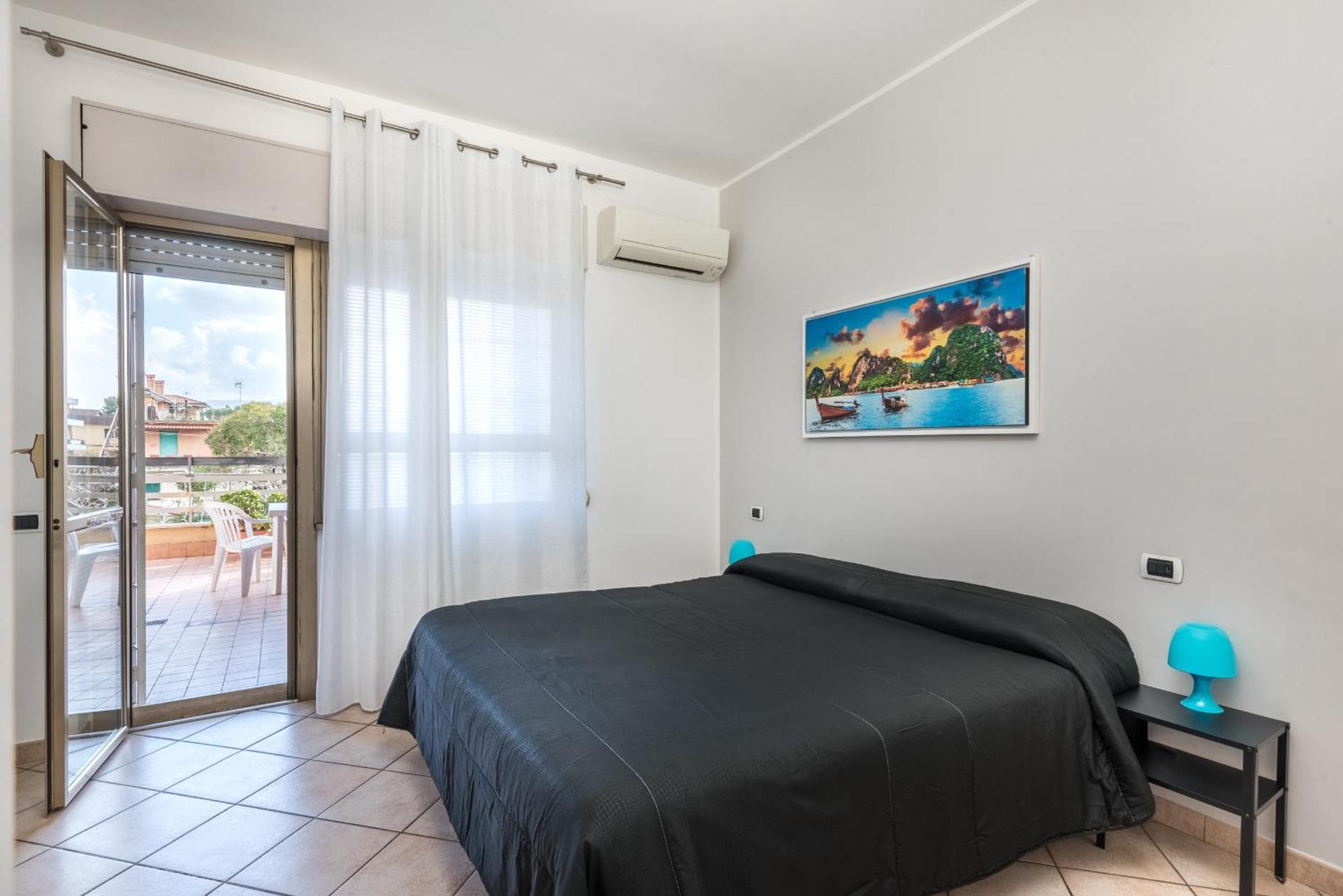 Travelershome 7Metri Guesthouse Ciampino Ngoại thất bức ảnh