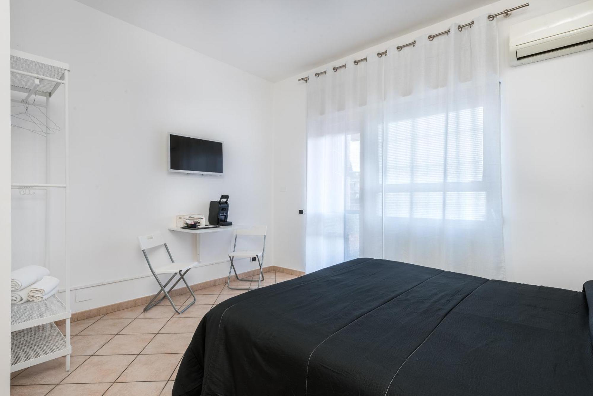 Travelershome 7Metri Guesthouse Ciampino Ngoại thất bức ảnh
